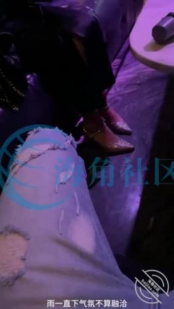 海角富姐少妇杀手野兽绅士陪离异少妇逛街，低胸裙高跟鞋，欲望上头拉到KTV就是爆操 截图16