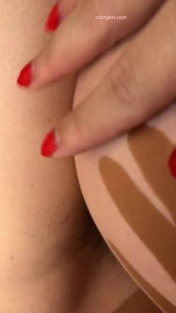 骚货中的天花板，抖音巨乳网红顾灵曦和土豪1V1视频 豪乳S型完美身材灵活舌头你能撑几秒 截图12