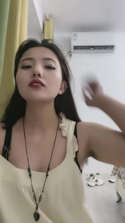 高颜值小姐姐与闺蜜大尺度淫乐 截图3