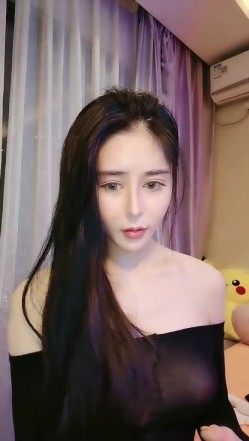 空乘小姐姐下海-馨馨-蛇美妖，黑丝包裹两片大乳房，乳摇甚是迷人！ 截图11