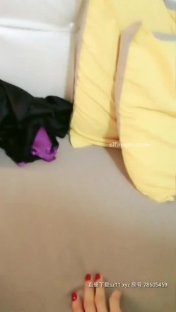 美艳熟女阿姨【潇小姐姐】 巨性感蕾丝内衣看着就有感觉上药连续干两炮阿姨嗷嗷叫直唿高潮过瘾！ 截图6
