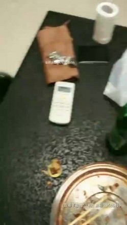 美艳熟女阿姨【潇小姐姐】 巨性感蕾丝内衣看着就有感觉上药连续干两炮阿姨嗷嗷叫直唿高潮过瘾！ 截图16