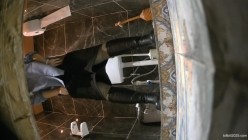 大神潜入高档夜店女厕 ️全景偷拍众多的大长腿黑丝小姐姐各种极品鲍鱼 截图5