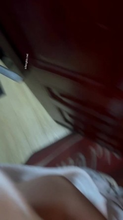 【极品性爱震撼泄密】大屌富二代『上海大少爷』最强约炮极品女神各种玩弄舔屌内射骚逼 妖孽露脸 截图9