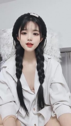 男人的梦中情人，101%恋爱女神【美妍】绿播下海收费房~强烈推荐，逼逼绝美，很赞 截图4