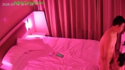公寓酒店 这是目前见过最妖娆的小姐 女神身材配一身情趣内衣 极致诱惑的水蛇腰 男人根本抗不住 截图7
