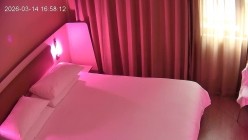 公寓酒店 这是目前见过最妖娆的小姐 女神身材配一身情趣内衣 极致诱惑的水蛇腰 男人根本抗不住 截图10