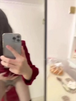 圣诞狂欢 Cindy腿腿 国产极品人气TS，长相清纯身材一流，一双纤细的大长腿，不输任何女人 截图1