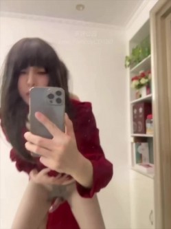 圣诞狂欢 Cindy腿腿 国产极品人气TS，长相清纯身材一流，一双纤细的大长腿，不输任何女人 截图2