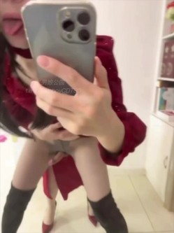 圣诞狂欢 Cindy腿腿 国产极品人气TS，长相清纯身材一流，一双纤细的大长腿，不输任何女人 截图9