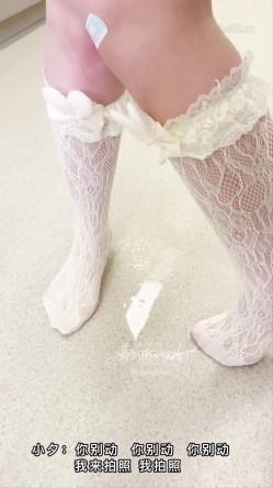 【超美高端 ️罕见露脸露点】极品CosPlay爆机少女【喵小吉】纯欲系新作《深夜地铁》极致粉穴豪乳露出 超清4K原版 截图14