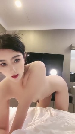 【 奶球的球迷车模闺蜜】无套操得乳浪迭起，菊花破处，连续内射高潮不断，简直就是一场性爱 截图6