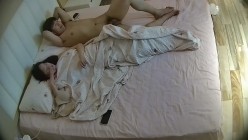 酒店偷拍本月最佳清纯校花美逼一线天被男友无套内射 截图11