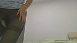 最新快手泄密！东北风骚眼镜反差少妇【小奶妈】定制露脸福利，裸舞紫薇性爱XO骚得一批，屁股又大又翘 截图5