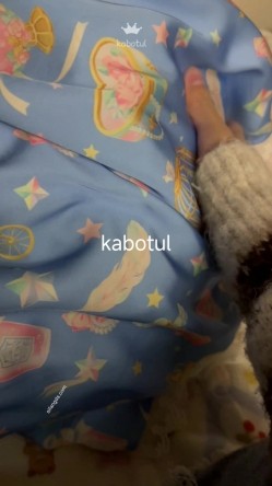 富二代真实约炮，【fKabuto】，专攻学生妹，完美露脸，坠入爱河宿舍自拍裸照，约出来酒店爆操 截图1