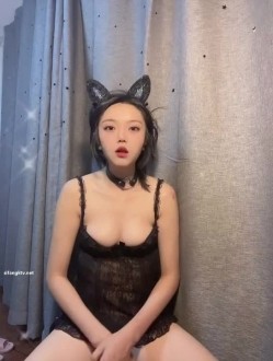 《云盘高 泄密》露脸才是王道！说淫水好粘哦，对话精彩，黑龙江鸡西00后大波长腿淫荡母狗【冷媛】 截图9