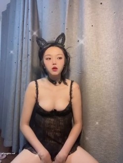 《云盘高 泄密》露脸才是王道！说淫水好粘哦，对话精彩，黑龙江鸡西00后大波长腿淫荡母狗【冷媛】 截图10