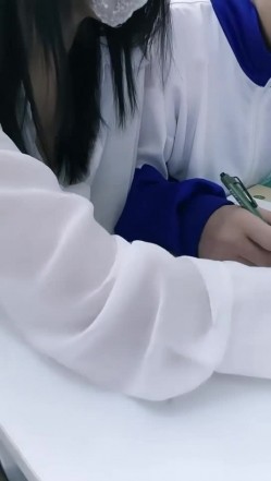 【雅儿老湿】退役模特 美腿丝袜 沟搭男技师男学弟 无套狂操 多地点无套内射 真受不了 截图8