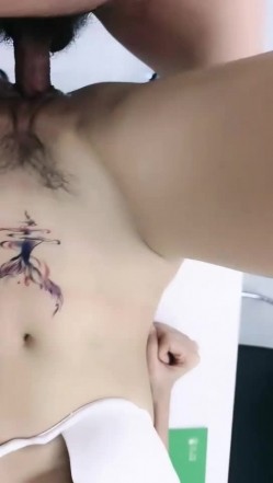 【雅儿老湿】退役模特 美腿丝袜 沟搭男技师男学弟 无套狂操 多地点无套内射 真受不了 截图15