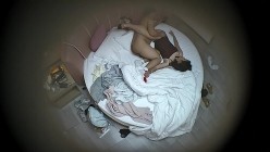 酒店偷拍 乖乖女学生掏出书包内藏的情趣黑丝疯狂深蹲爱拍摄胖男 截图4