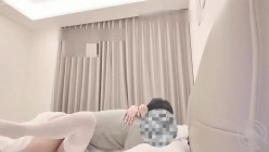 顶级NTR反差婊【淫妻兔兔】付费作品，和单男3P内射、调教吞精喝尿，对话淫荡 截图6