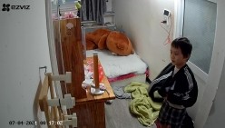 【新品偷拍】记录两姐弟日常 姐姐当着弟弟面裸露身体自慰 截图8