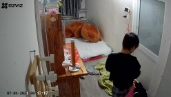 【新品偷拍】记录两姐弟日常 姐姐当着弟弟面裸露身体自慰 截图13