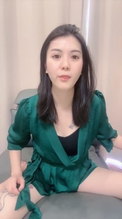 【月婵】 开启淫乱大趴 除了之前的小伊 月婵 云宝 还有漂亮新人小冉加入 随心所欲随便交换淫乱现场堪比拍摄AV 截图1