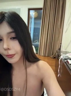 ️黑丝御姐【linjianvhai】极品网红脸御姐、长腿黑丝高跟职业装、自慰诱惑 截图5