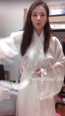退圈女神归来！王动御用招牌女神模特【甲乙丙我姓丁】最新解锁推特自拍大胆露出全套 截图9