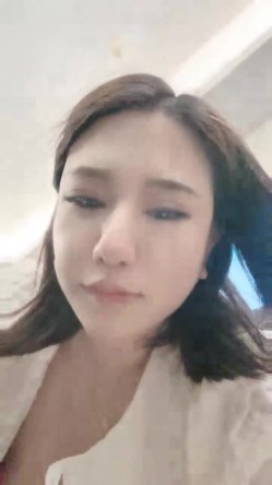 还在哺乳期，清秀美人妻，【庄青莼】，挤出奶水自己尝尝，无套内射，生过娃的女人已经彻底放开了 截图6