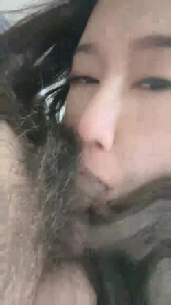 还在哺乳期，清秀美人妻，【庄青莼】，挤出奶水自己尝尝，无套内射，生过娃的女人已经彻底放开了 截图13