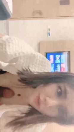 还在哺乳期，清秀美人妻，【庄青莼】，挤出奶水自己尝尝，无套内射，生过娃的女人已经彻底放开了 截图15