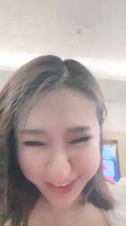 还在哺乳期，清秀美人妻，【庄青莼】，挤出奶水自己尝尝，无套内射，生过娃的女人已经彻底放开了 截图16