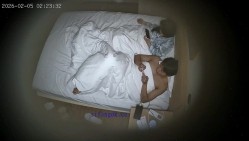 酒店偷拍大学生情侣眼镜男和模特身材女友轮流上位妹子撅起屁股让男友拍照分享 截图14