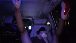 富豪包养极品空姐尤物「月野兔mmy」全量推特资源 肛交、3P、献妻、野外露出、车震 截图1