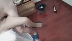 超漂亮韵味短发美少妇【真实MJ 完整版】被群色狼下药迷奸！黑丝美腿，饱满白皙美乳，各姿势玩插逼，睡的像死猪 截图8