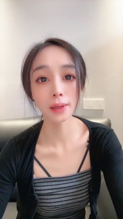 淫荡老师推荐【老师你水好多】欲望极强 醉酒发骚无套啪啪内射 干完不够爽道具自慰潮喷 截图3