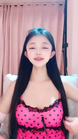 甜美校花【小奈美美】顶级裸舞~上帝视角~掰穴道具~爽 截图2