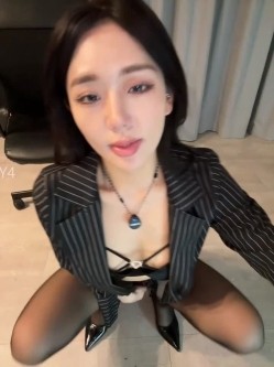 ️御姐女神【jiajia_L】健身女神超高颜值健身房漏出骚货母狗御姐 截图4