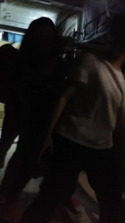 妹子出卖偷拍室友在宿舍换衣服裸睡 有时候还明目张胆的拍 截图2