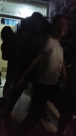 妹子出卖偷拍室友在宿舍换衣服裸睡 有时候还明目张胆的拍 截图10