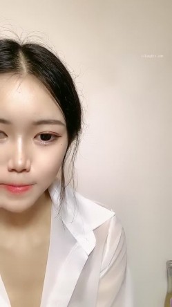 新人！美女主播被干了~【希希】黑丝长腿~疯狂啪啪~过瘾~！ 截图1