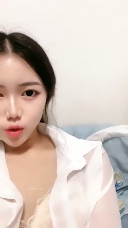 新人！美女主播被干了~【希希】黑丝长腿~疯狂啪啪~过瘾~！ 截图6