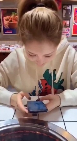 全网稀缺资源 高端淫妻私密群内部福利 淫乱优质女神 截图5