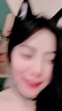 校花兼职【猫猫】超高颜值 完美身材 长腿大屁股 捆绑乳夹 自慰双插 狂喷1米高 截图14