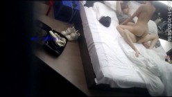 酒店偷拍 ️连续两天入住年轻情侣黑丝长筒皮靴女孩被男友拿捏猛操 截图11