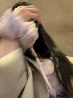 ️sp站极品熟女【yourkeer】穿着开档丝袜在户外商场厕所大胆诱惑自慰骚出天际 截图2