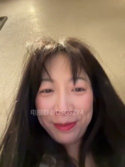 ️sp站极品熟女【yourkeer】穿着开档丝袜在户外商场厕所大胆诱惑自慰骚出天际 截图3