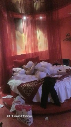 极品尤物网红『妲己』小姐姐情趣宾馆操翻天 从浴缸操到床上 暴力虐操 爆裂黑丝 极品美乳 高清源码录制 截图4